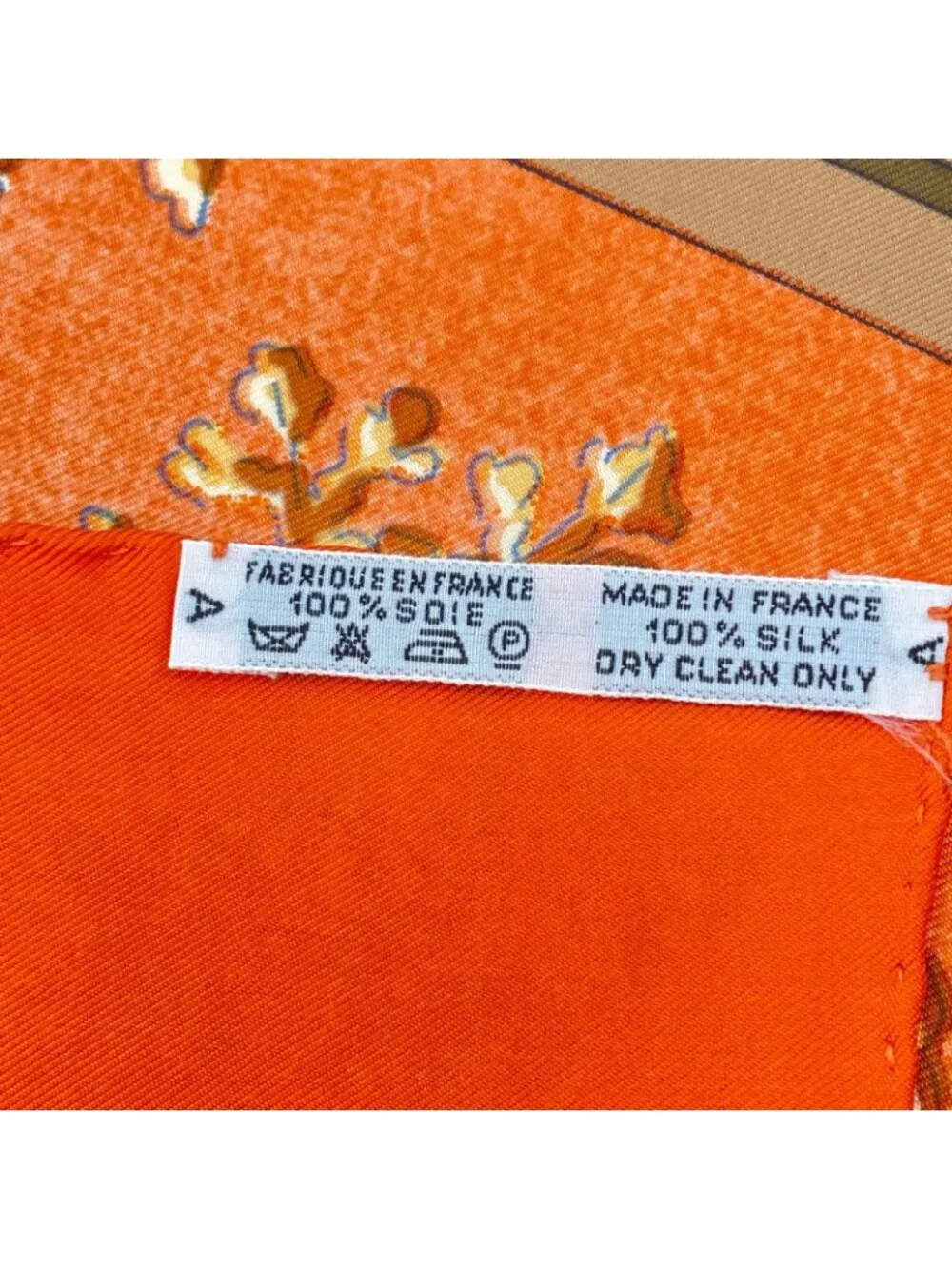 Hermes Carre 90 Neige D'antan Last Year's Snow Silk 100% Scarf Orange - Picture 7 of 7